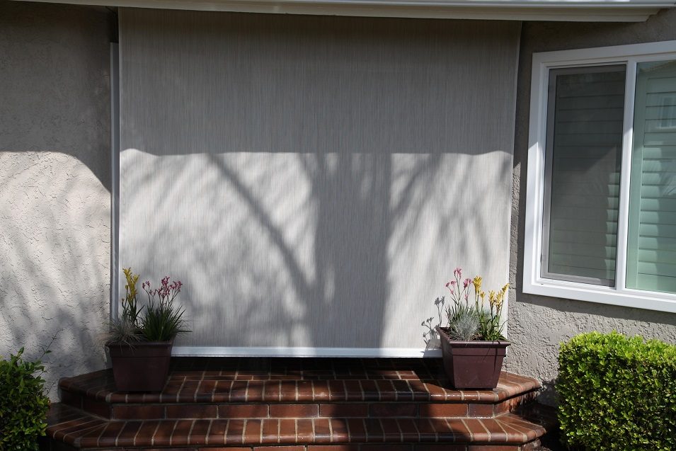 Motorized_Power_Screens_Classic_Improvement_Products_0180.1